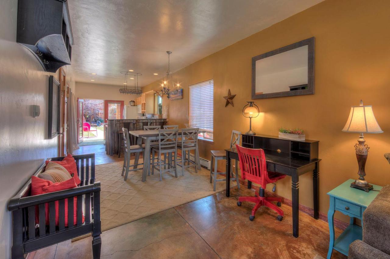 Cali Cochitta Vacation Rentals 摩押 外观 照片